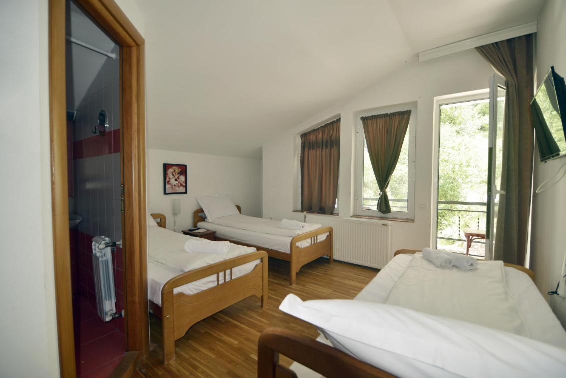 Hotel Vilagora Krushevo Krusevo Exterior photo